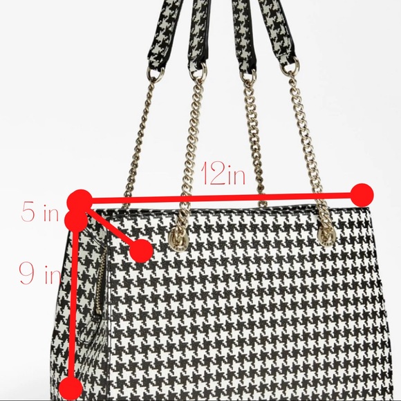 GUESS PURSE BLACK AND WHITE W/SILVER ACCENTS AND CHAIN HANDLE - Picture 2 of 10